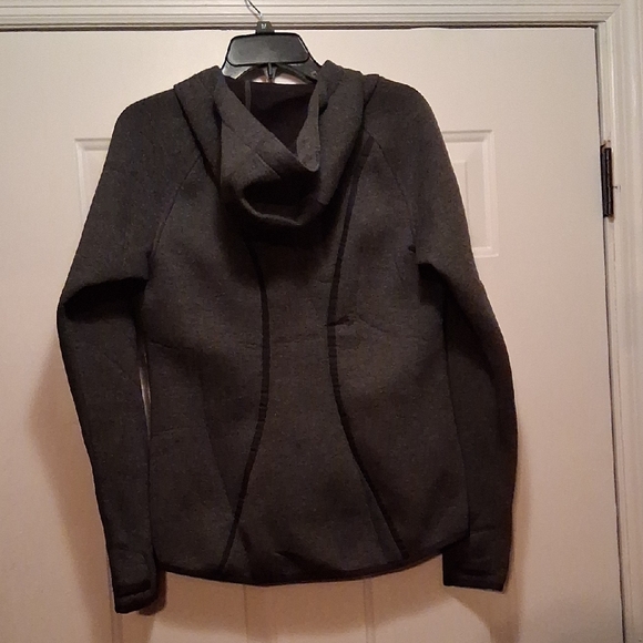 Women's Gray Athleta Fuse Scuba Hoodie - Picture 7 of 9